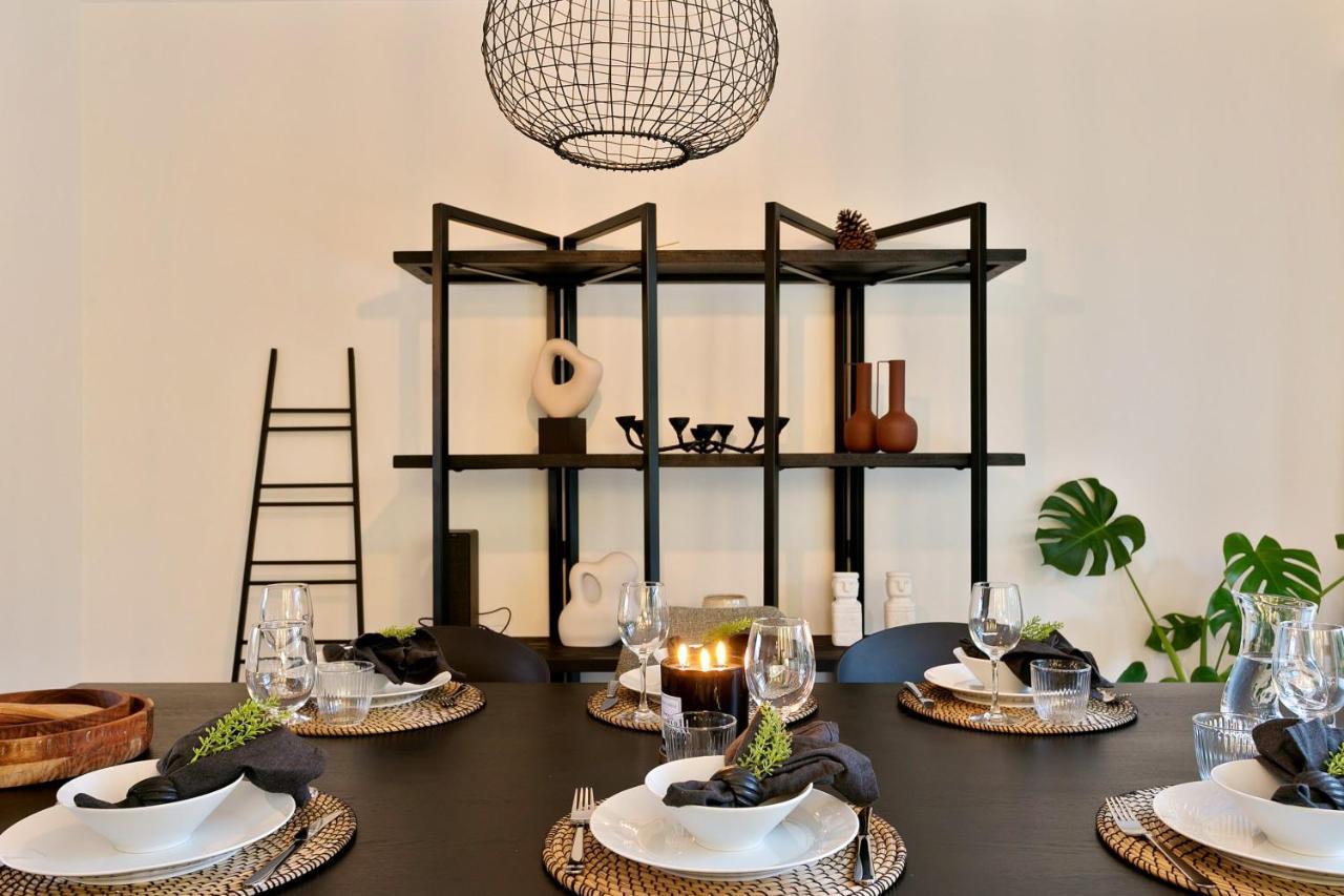 Vakantiehuis Spacious And Beautifully Renovated Town House